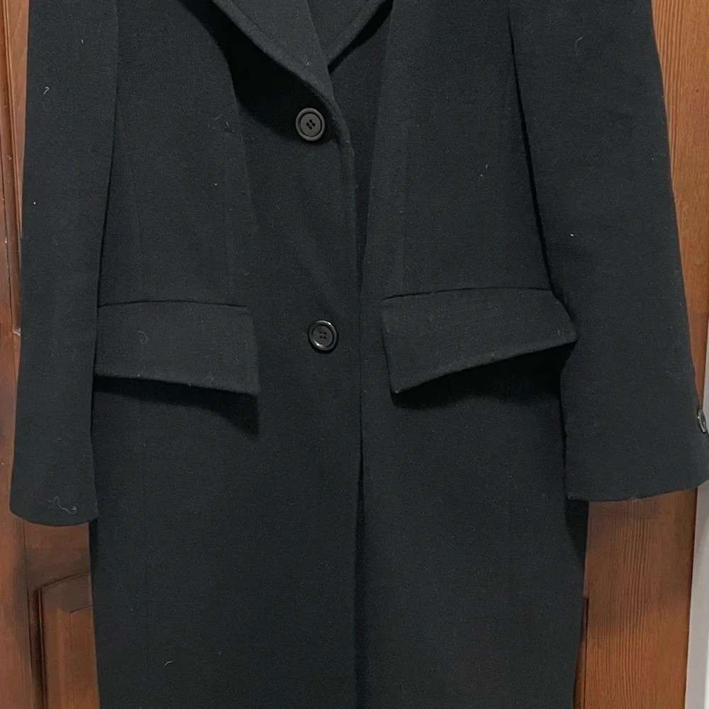 Dinomoda women’s Chic Black Wool and Angora blend coat size 44 (large-X large)